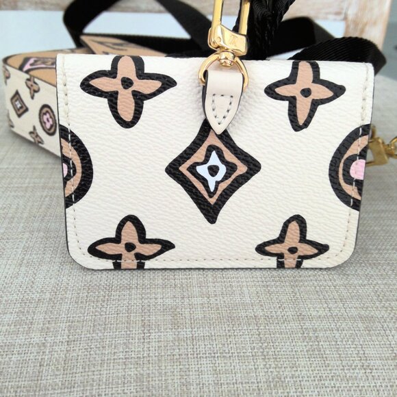 Louis Vuitton Wild At Heart Felicie LE - Picture 9 of 13